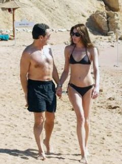 Саркози и Карла Бруни са се оженили в четвъртък?