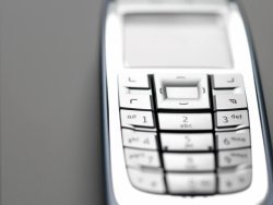 Ръстът в продажбите на мобилни телефони ще падне под 10% през 2008