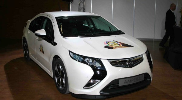 Opel Ampera  "    "