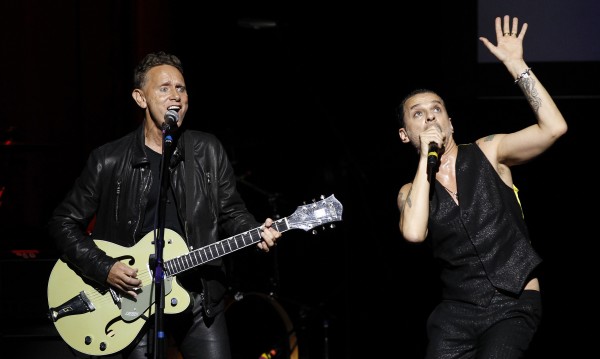 Depeche Mode   !