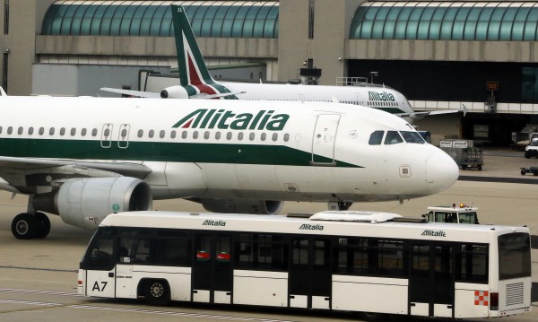 Etihad    40%  Alitalia