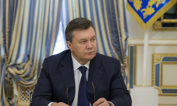 Янукович: Не съм напускал страната, няма да подавам оставка