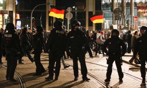 В Германия предупреждават за възможни терористични актове