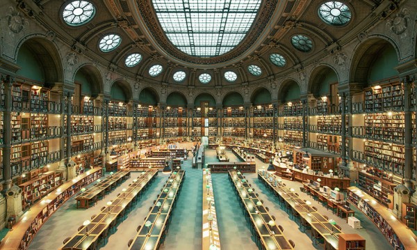 Красивите библиотеки на Рим и Париж