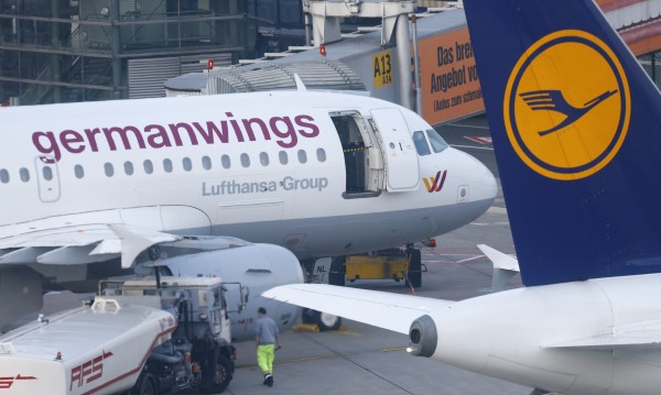 Lufthansa    low-cost  