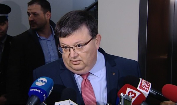 Цацаров очаква още обвиняеми за източването на КТБ