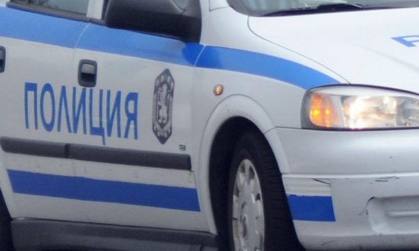 Арестуваха 8 души за наркотици при акция в София