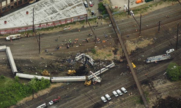 Машинистът на влака, дерайлирал в САЩ, не помни момента на катастрофата