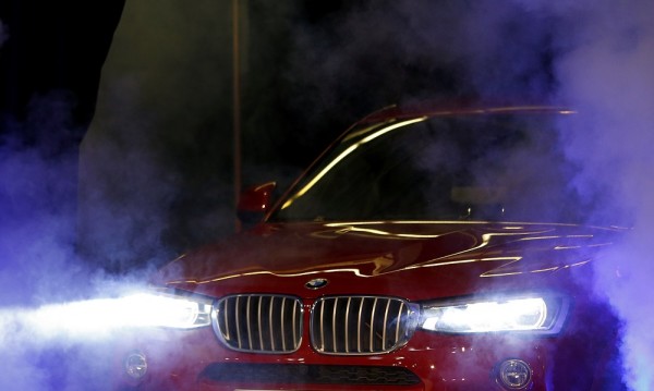 BMW       2015 .