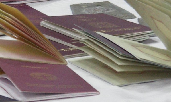 732 "златни" паспорта, издадени в България. Кой ли ги получи? 