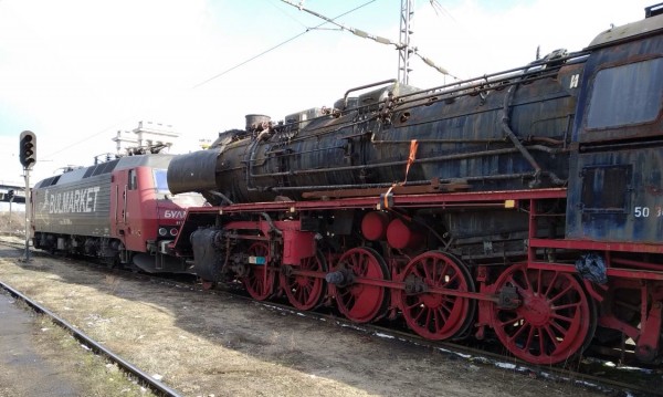 България ще ремонтира парен локомотив от Виена за 1 млн. лв