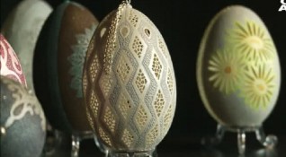 Полски бижутер превръща гъши яйца в произведения на изкуството използвайки