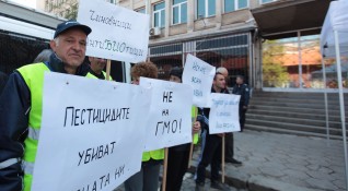 На протест пред министерството на земеделието 13 браншови организации поискаха