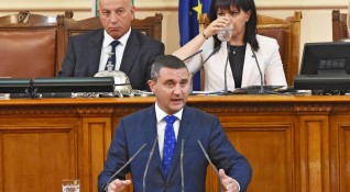 Българската държава ще осигури средства за новия учебен корпус на