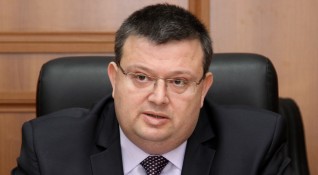 Главният прокурор Сотир Цацаров възложи проверки на всички къщи за