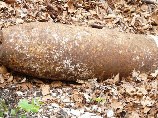 Избухна 250-килограмова бомба от Втората световна война в германския град