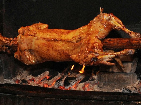 Над 80 тона агнешко месо от Северна Македония заля пазара
