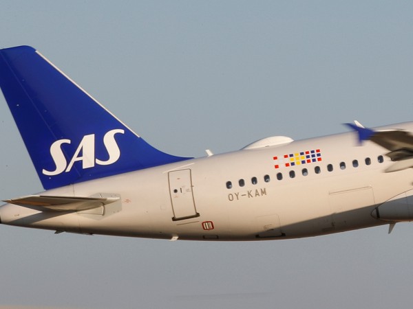Скандинавската авиокомпания SAS анулира още над 1200 полета, планирани за