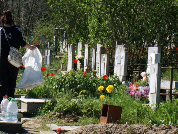 С четири нови парцела ще се разширят Централните софийски гробища