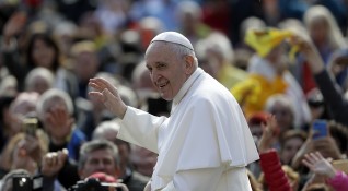 60 от българите приемат като положителна новина посещението на папа