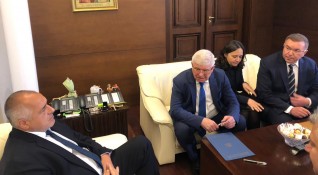След спешна среща на премиера Бойко Борисов със здарвния министър