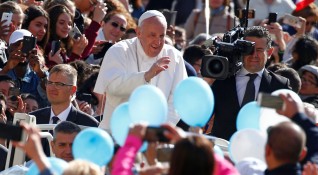 Негово Светейшество папа Франциск отправя приветствие към българския народ два