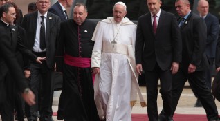 Посещението на папа Франциск у нас е чисто политически акт