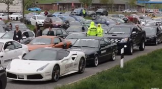 Германската полиция задържа 120 спортни автомобила за които се предполага