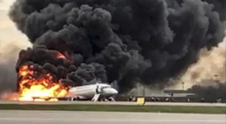 Водещата версия при разследването на катастрофата на Sukhoi Superjet 100
