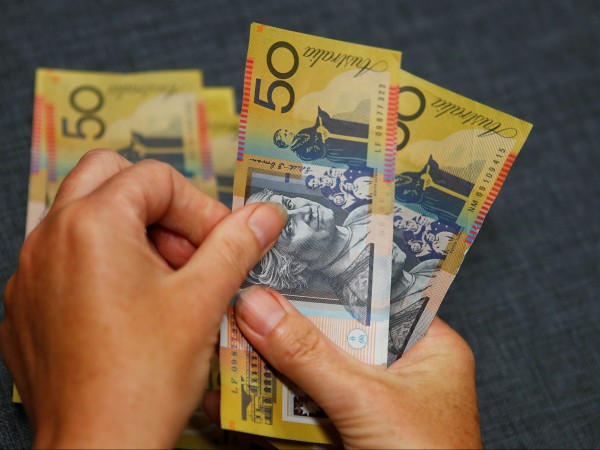 Правописна грешка беше открита на австралийските 50-доларови банкноти, съобщава Guardian.Думата