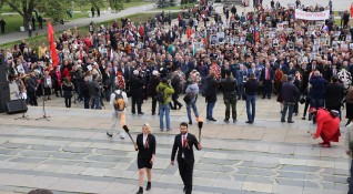 Хиляди граждани почетоха 9 май Денят на Победата и