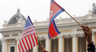 Американското правителство съобщи че е задържало севернокорейски товарен кораб използван