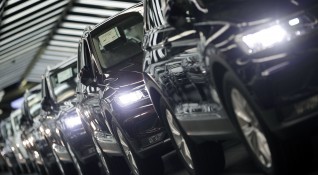 България има готовност да произвежда автомобили каза икономическият министър Емил