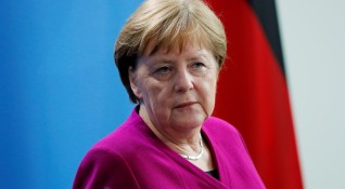 Германският канцлер Ангела Меркел каза в публикувано днес интервю в