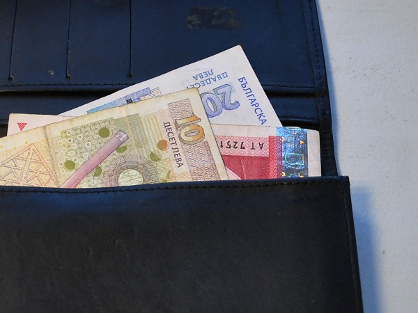 Пловдивчани плащат по-редовно дълговете си в сравнение с живеещите в