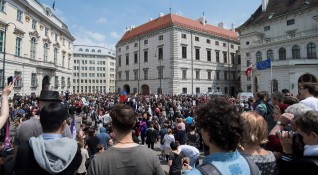 Предсрочни парламентарни избори в Австрия след оставката на вицеканцлера Хайнц Кристиан