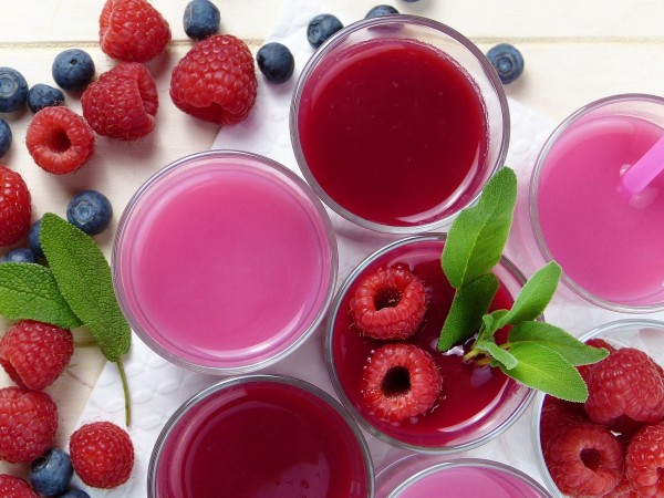 Плодовите сокове могат да бъдат по-опасни за здравето от подсладените