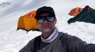 Загиналият алпинист Иван Томов ще остане завинаги в Хималаите Той