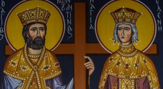 Църквата почита днес Светите равноапостоли Константин и Елена Църковният празник