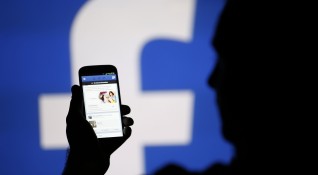 Facebook съобщи че е премахнал над 3 милиарда фалшиви профила