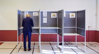 Холандската Партия на труда печели най много гласове на изборите за