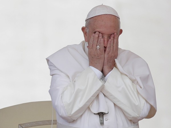 Папа Франциск назначи жени във важен орган на Ватикана -
