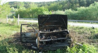 Лек автомобил се е запалил на 71 ят километър на магистрала