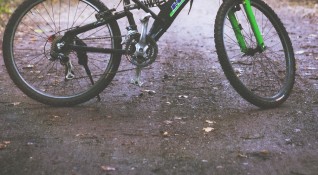 62 годишен шофьор е блъснал дете с велосипед на ул Мир
