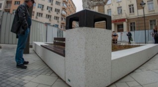 С края на ремонта на ул Граф Игнатиев активистите от
