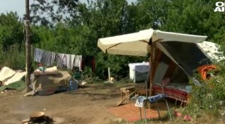 Жители на Созопол алармираха че над 30 роми са се