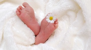 Калифорнийска болница съобщи за раждането на най малкото бебе в