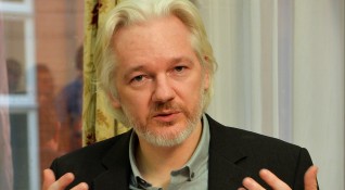 Основателят на Уикилийкс Джулиан Асандж е станал жертва на психически