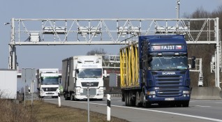 В Германия възниква остър недостиг на шофьори на тежкотоварни камиони