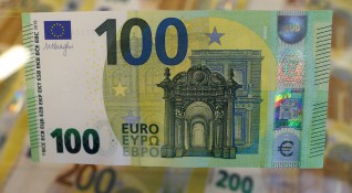 Броят на българите които не одобряват въвеждането на еврото е